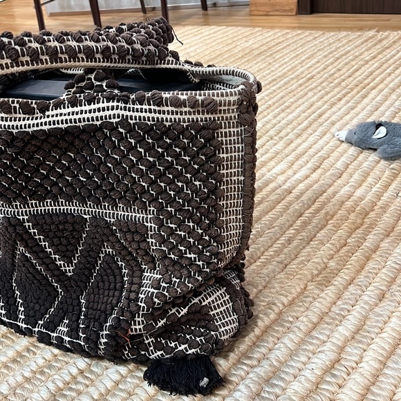 Pearl and Caviar tassel heavy duty woven oversized tote bag - Picture 14 of 15